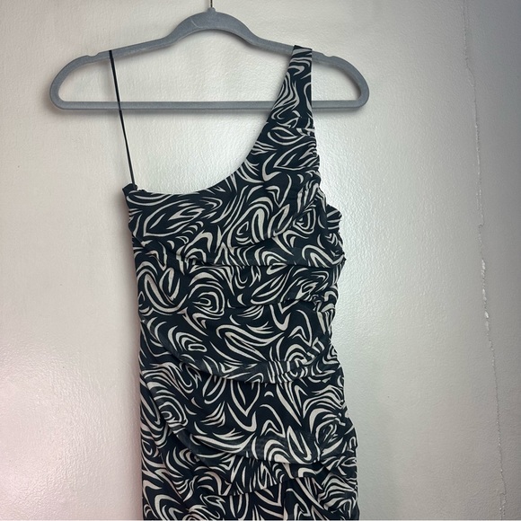 Likely Gemella Dress in Black/Cream Color Sz 2 - Picture 4 of 9